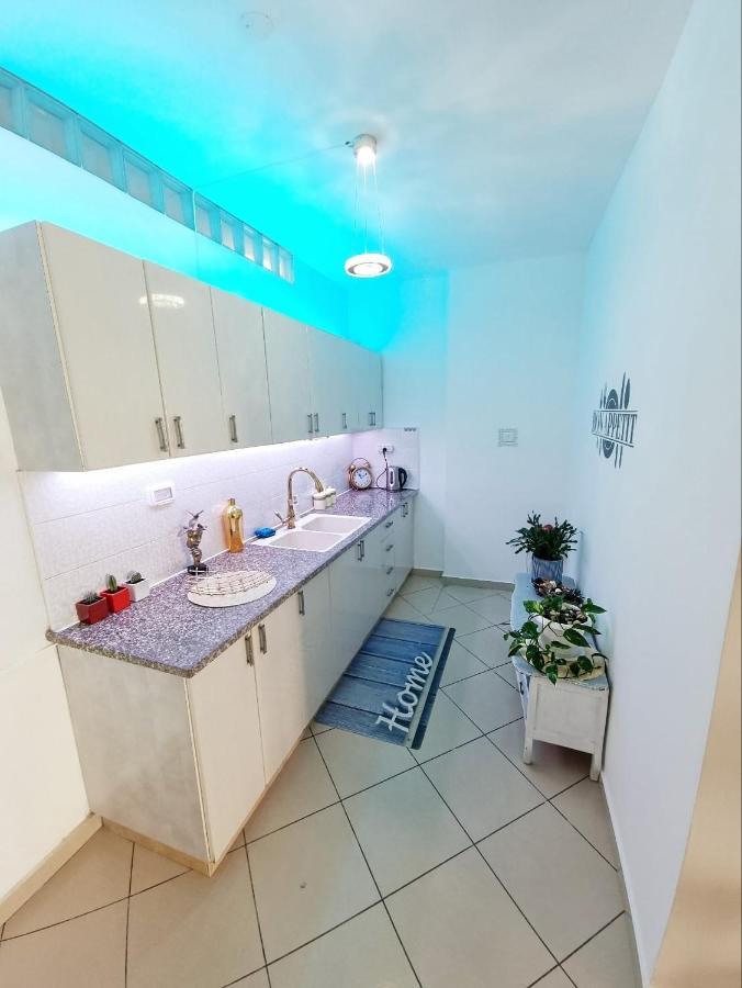 Amazing Modern Room 4 Min From The Tram Иерусалим Экстерьер фото